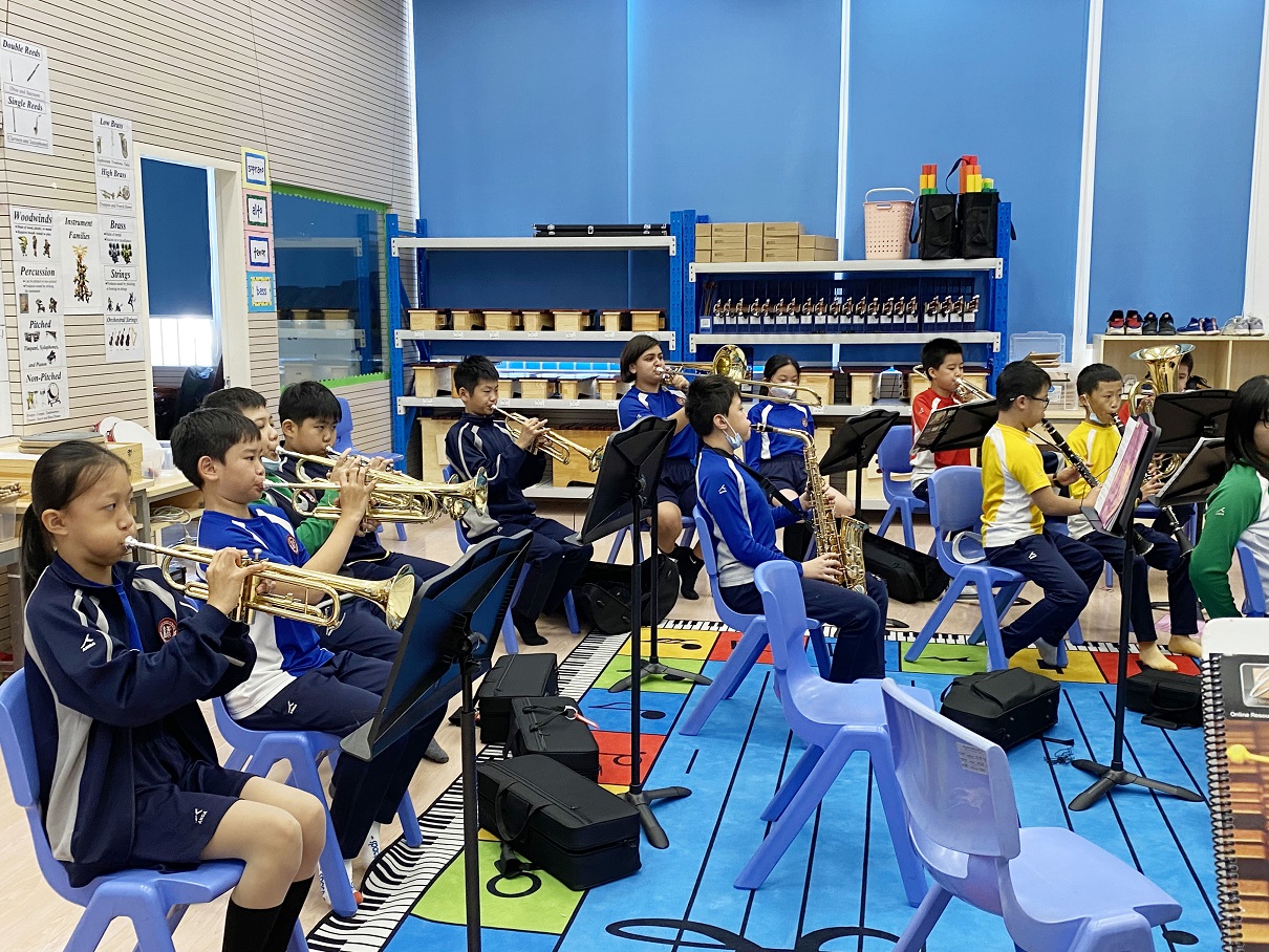 2 Y6 Band (2).jpg